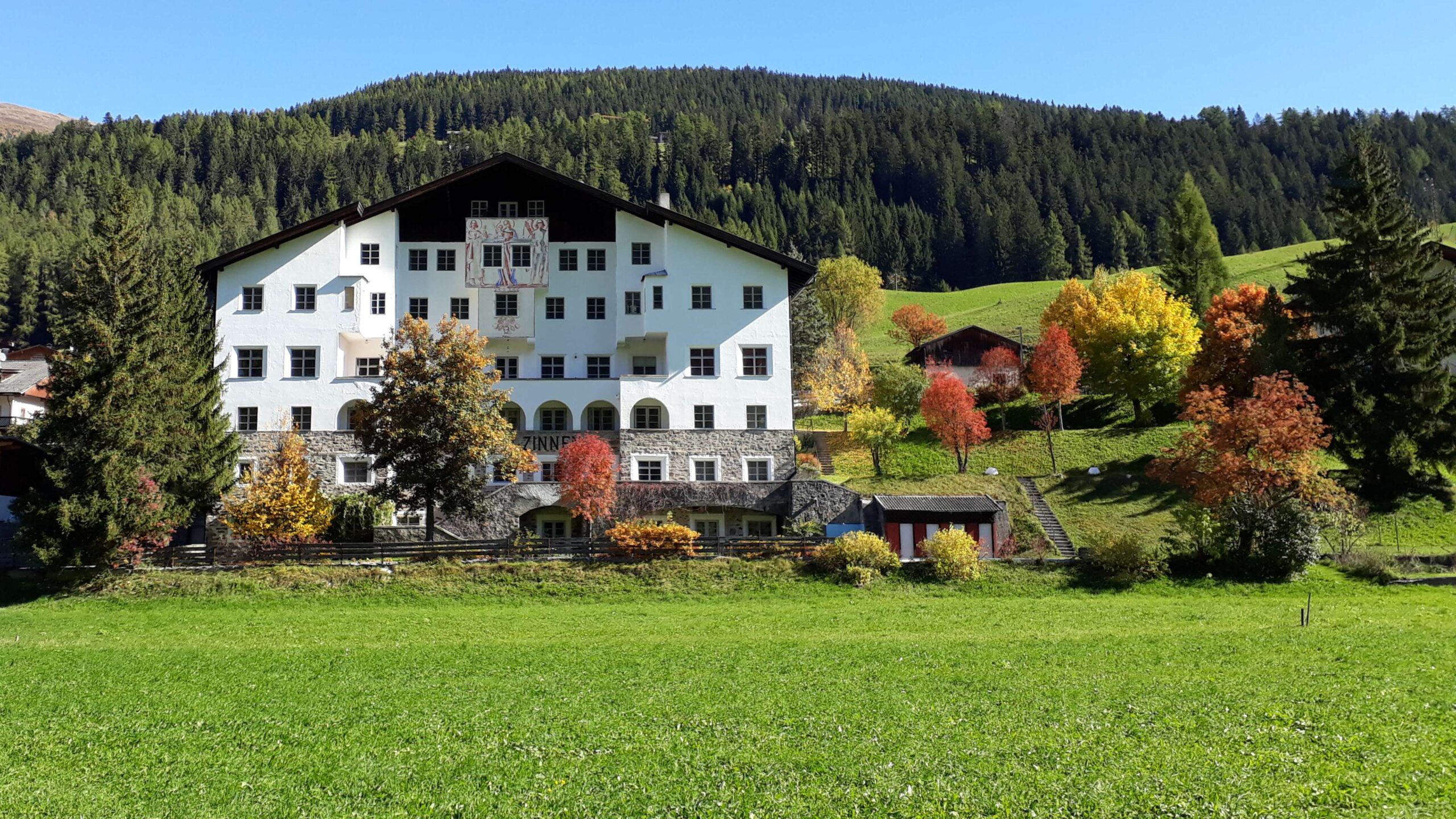 L'Hotel 4 stelle Drei Zinnen, a Sesto (BZ), Val Pusteria.